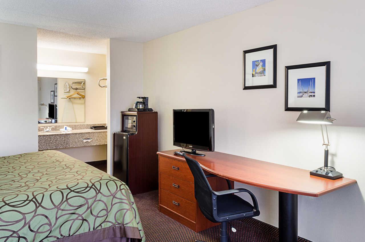 Rodeway Inn Panama City Exterior photo